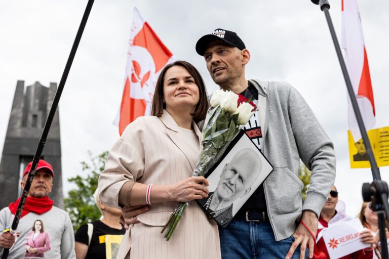 Parlamentaras Vytautas Sinica prašo panaikinti akreditaciją S. Cichanouskajos „Baltarusių demokratijos atstovybei“