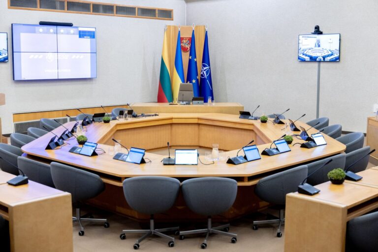 Prezidentas Gitanas Nausėda patvirtino Ingos Ruginienės vadovaujamą nepilnos sudėties Vyriausybę