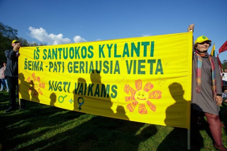 Seimo pirmininkė susitiks su Šeimų sąjūdžio atstovais