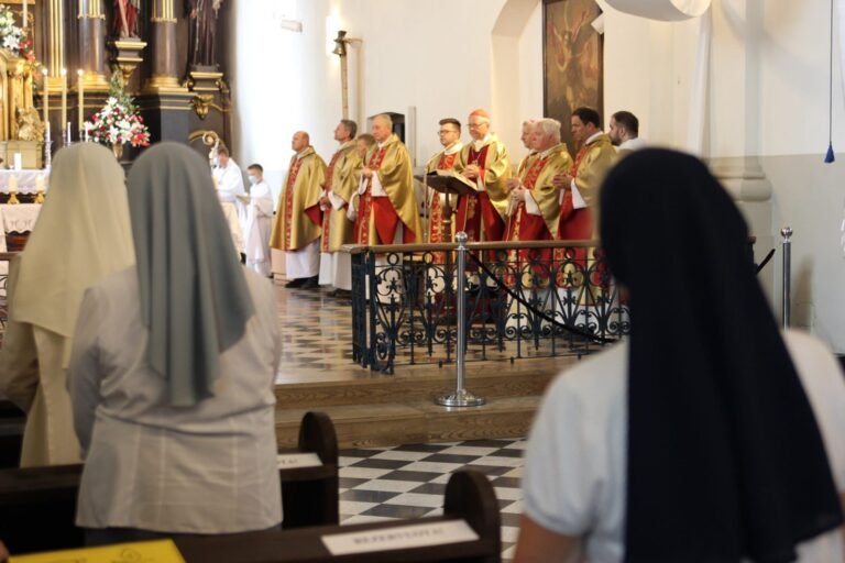 Pal. Jurgio atlaiduose Marijampolėje melstasi už pašauktuosius