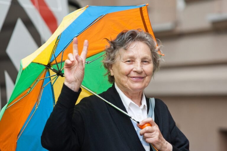Sesuo Nijolė Sadūnaitė: turėkime viltį, kad bus Dievo pergalė