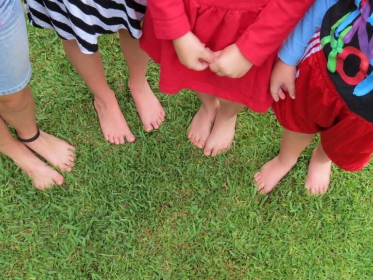 „Basos mamos” Bažnyčios vadovams: neleiskite diskriminuoti mūsų vaikų!