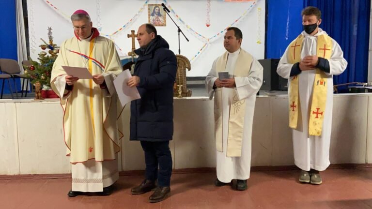 Geroji naujiena ir nauja koplytėlė – švenčių dovana kalintiems Pravieniškėse