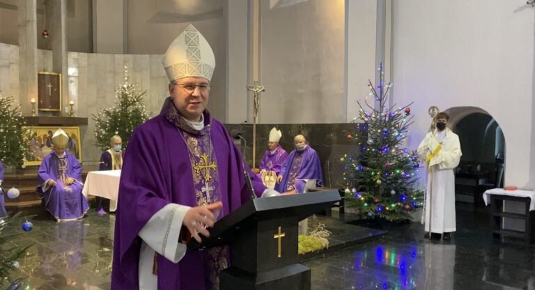 Kauno arkivyskupas palaimino sielovados bendradarbius