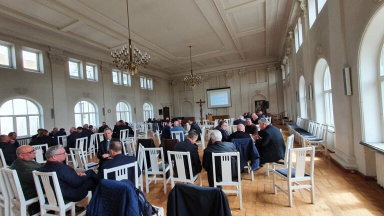 Kauno arkivyskupijos kunigai dalyvavo ugdymo konferencijoje