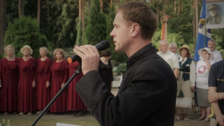 Kun. Mindaugas Martinaitis.  Mūsų tauta rašo ne pačius gražiausius savo istorijos puslapius