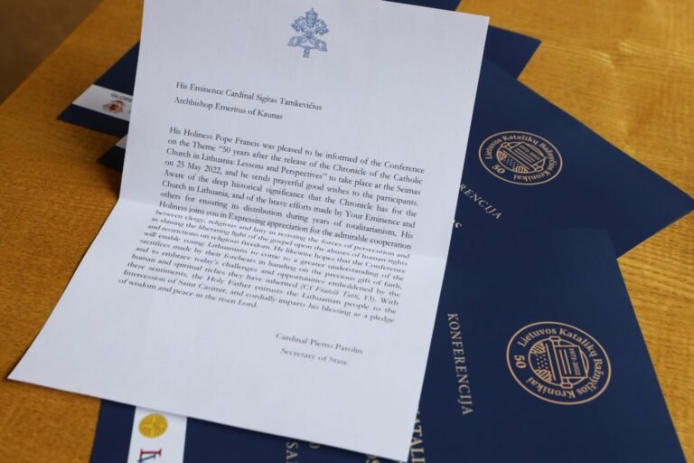 Kronikos auksinio jubiliejaus proga – popiežiaus Pranciškaus sveikinimai ir palaiminimas lietuvių tautai
