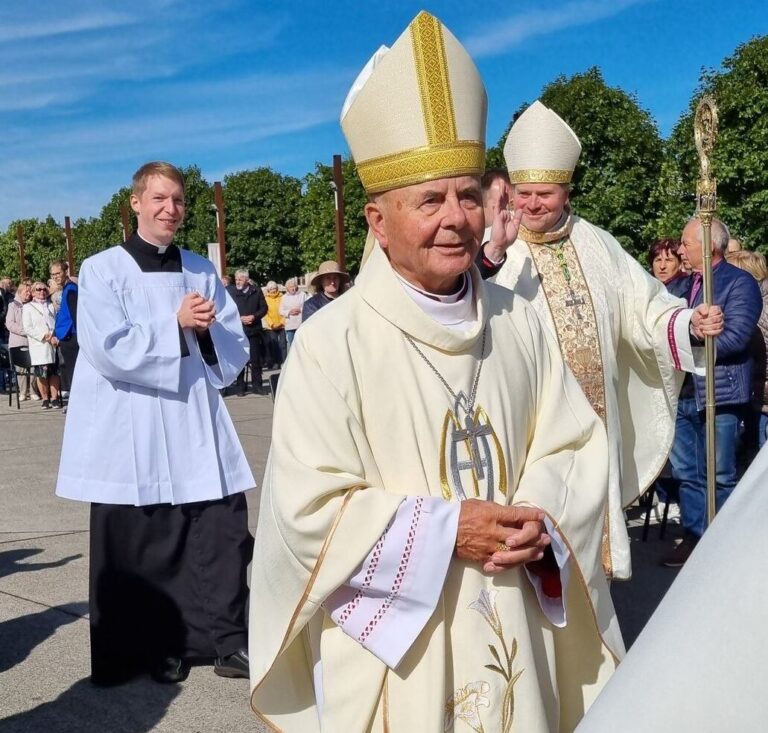 Kardinolas Sigitas Tamkevičius. „Tavo tikėjimas išgelbėjo tave“ (Lk 17, 19) – 28 eilinis sekmadienis