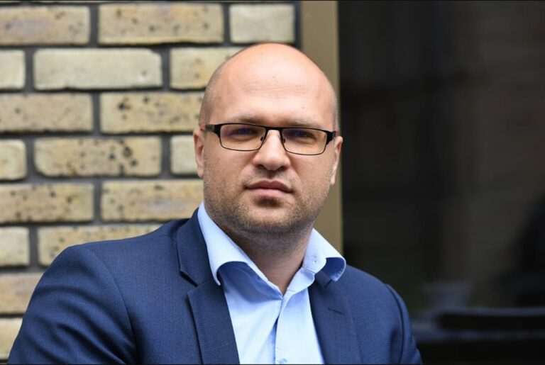 Byra Nacionalinio susivienijimo gretos sostinėje: A. Nemunaitis pašalintas iš partijos