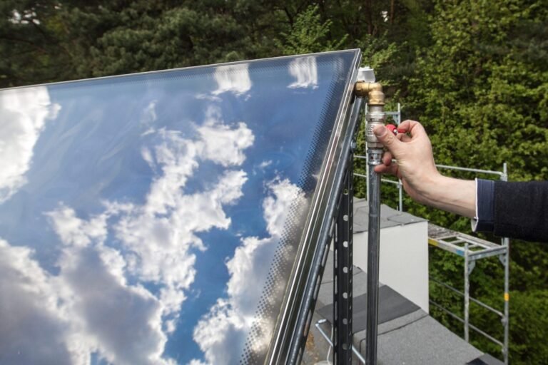 Dalis Vilniaus arkivyskupijos pastatų jau aprūpinami saulės energija