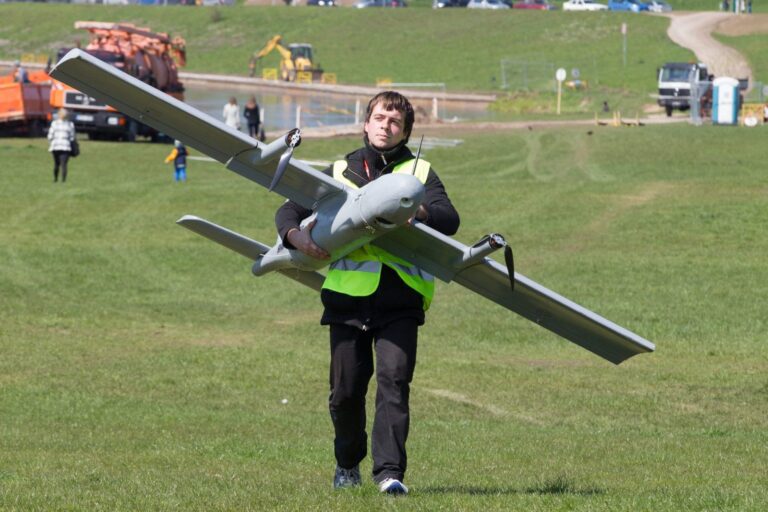 Lietuvos gamintojai kariuomenei siūlo nuo žvalgybos dronų iki kamikadzių