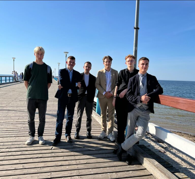 Kunigo kelią pasirinkę jaunuoliai papasakojo apie savo sprendimo motyvus