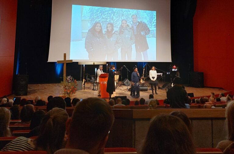 Misionierius iš Malaizijos Atsinaujinimo dienoje Kaune ragino naujajai evangelizacijai