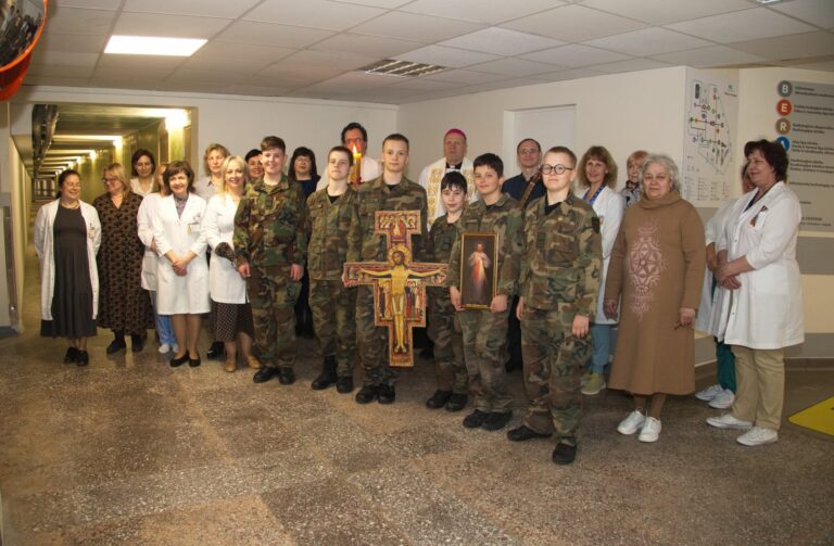 LSMU Kauno klinikų tuneliuose vyko Šviesos kelias