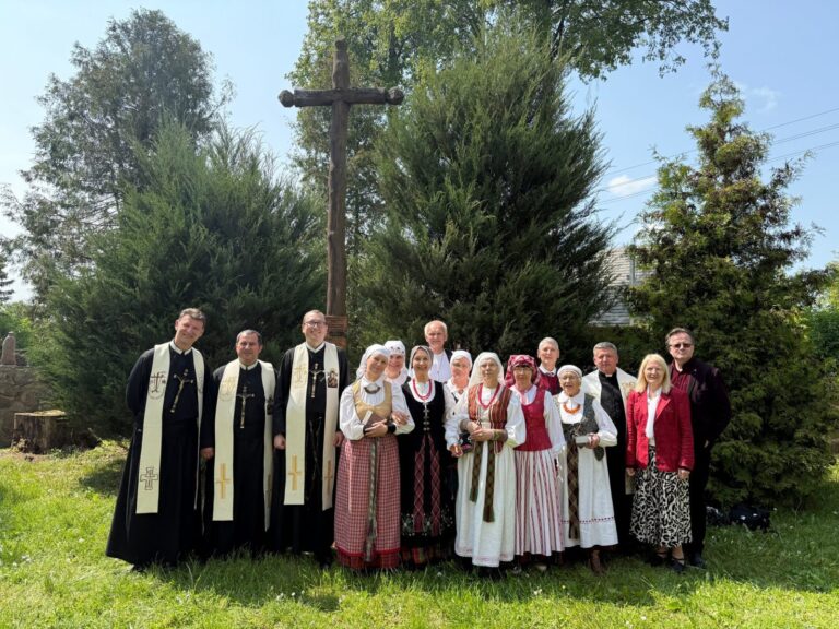 Tėvai redemptoristai vykdė misijas Punske