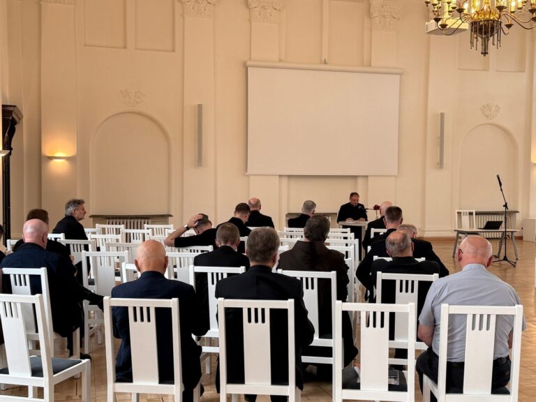 Kauno arkivyskupijos kunigai rinkosi į ugdymo konferenciją