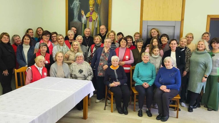 Vilkaviškio vyskupijos „Caritas“ savanoriai rekolekcijose atnaujino dvasines jėgas