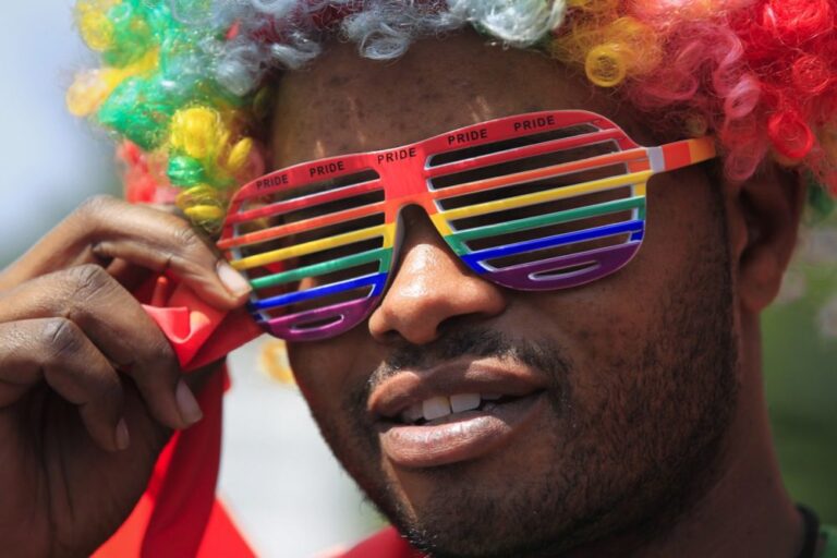 Pasaulio bankas nebeskolins pinigų Ugandai dėl prieš LGBT nukreiptų įstatymų