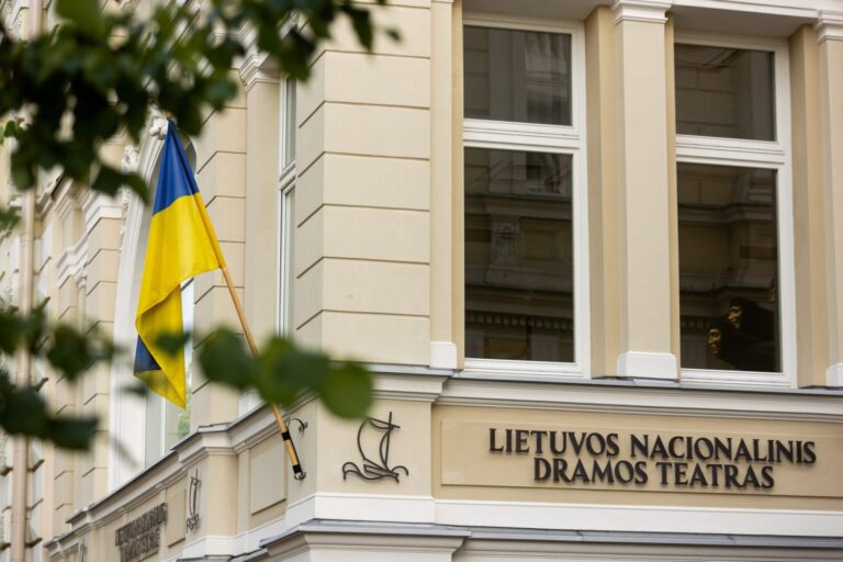 Ukrainiečiams metams prailgintas terminas dėl lietuvių kalbos mokėjimo