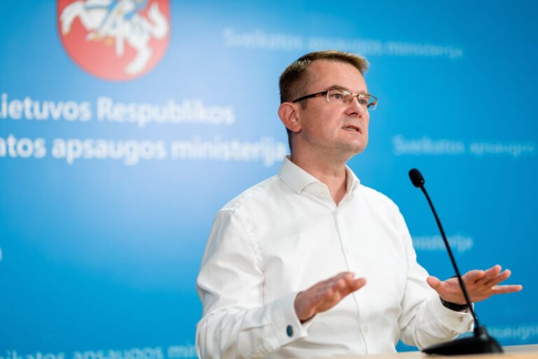 A. Dulkys su ES ministrais Prahoje aptars pasiruošimą naujam COVID-19 valdymui