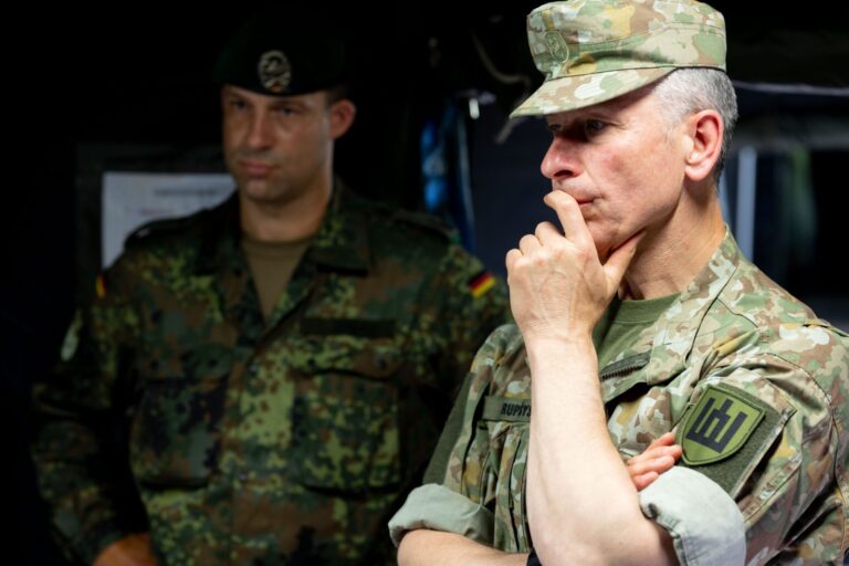 V. Rupšys JAV aptarė Lietuvos dalyvavimą Indijos-Ramiojo vandenyno regiono pratybose