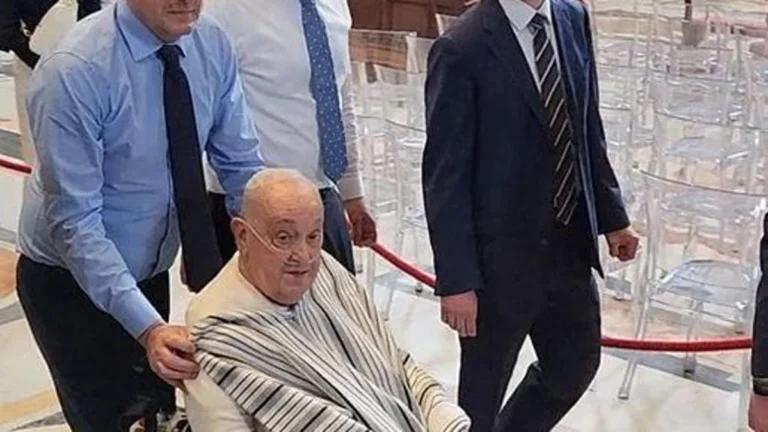 Popiežius neplanuotai apsilankė Šv. Petro bazilikoje