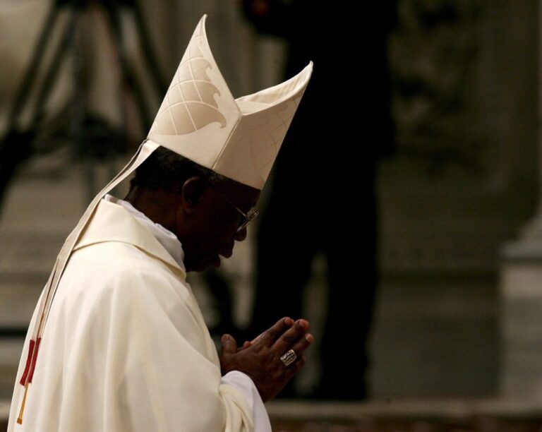 Kardinolas Francis Arinze: prasta homilija yra nusikaltimas Dievo žodžiui