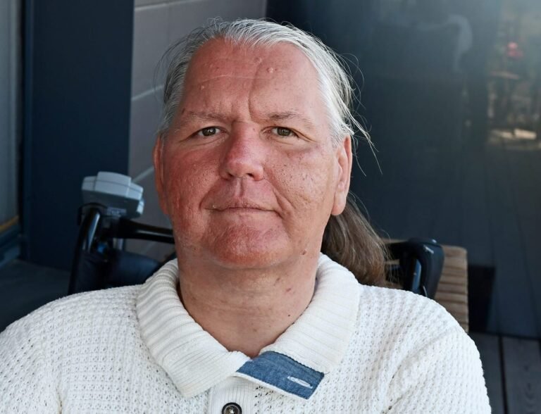 Tomas Viluckas. Kam mes priešinamės