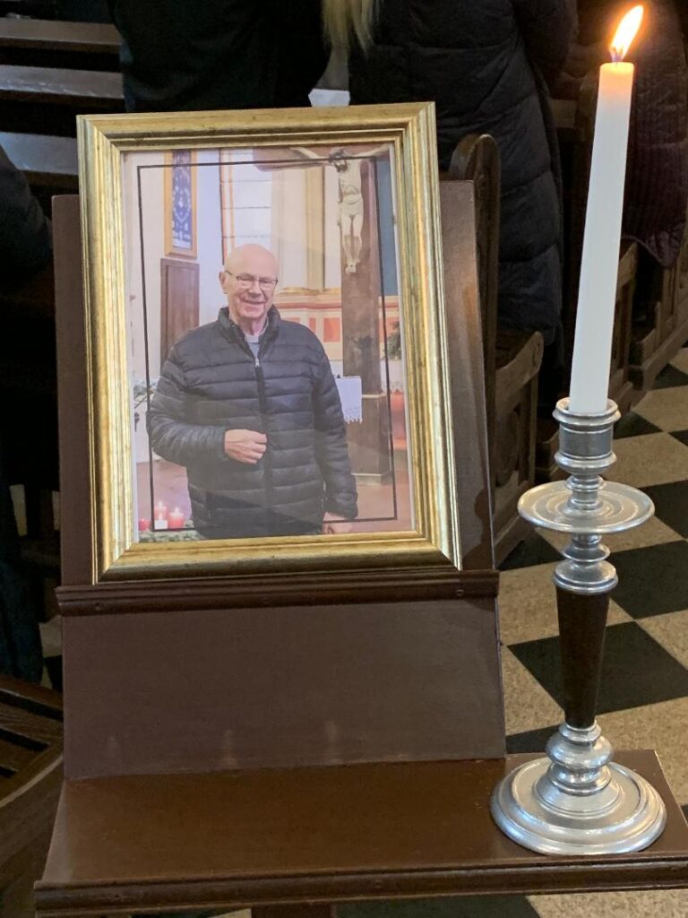 Kun. Kęstutis Kazimieras Brilius MIC. Kristus mums šviečia