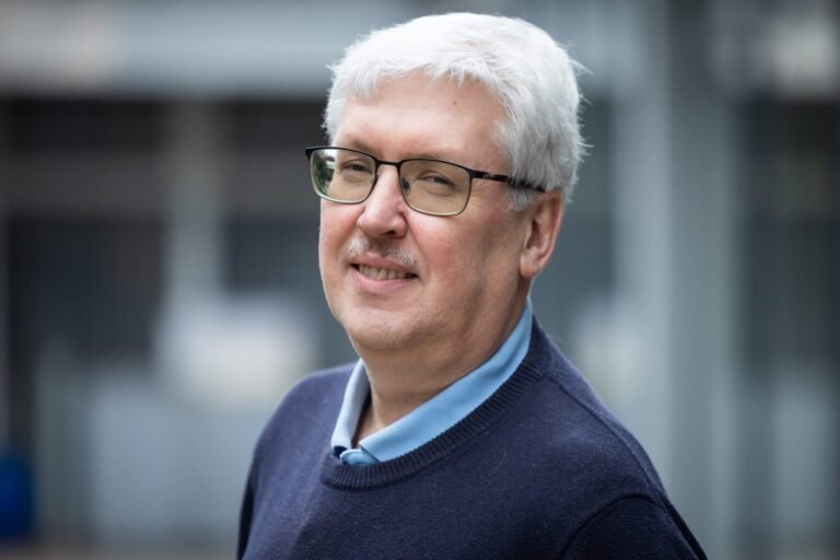 Dr. Darius Alekna. Fantastinis apsakymas „Valstybės užvaldymas rinkimų būdu“