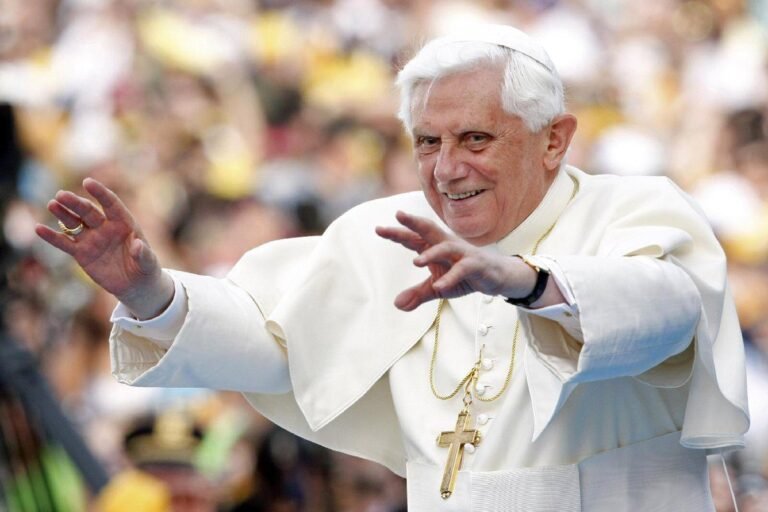Benediktas XVI. Apie Jėzaus pradėjimą Šventosios Dvasios veikimu