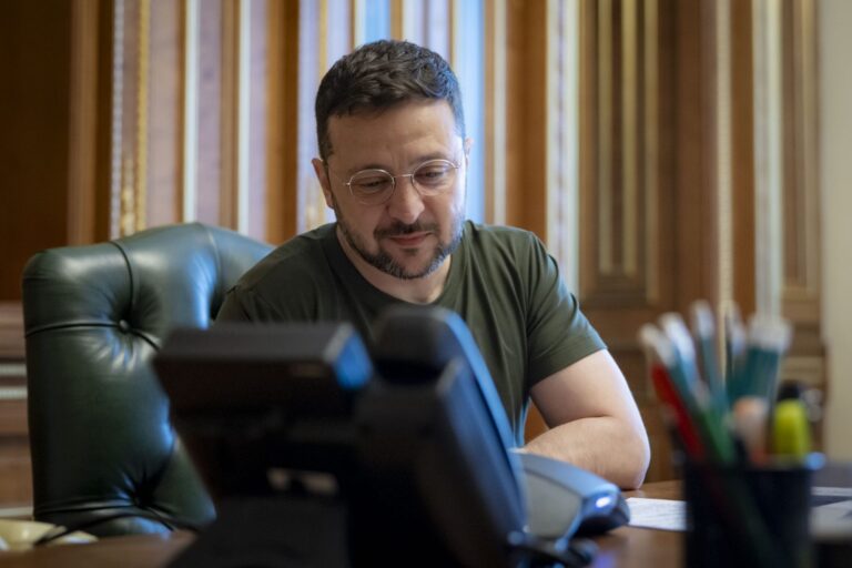 Įvyko telefoninis pokalbis tarp popiežiaus Leono XIV ir Ukrainos prezidento V. Zelenskio