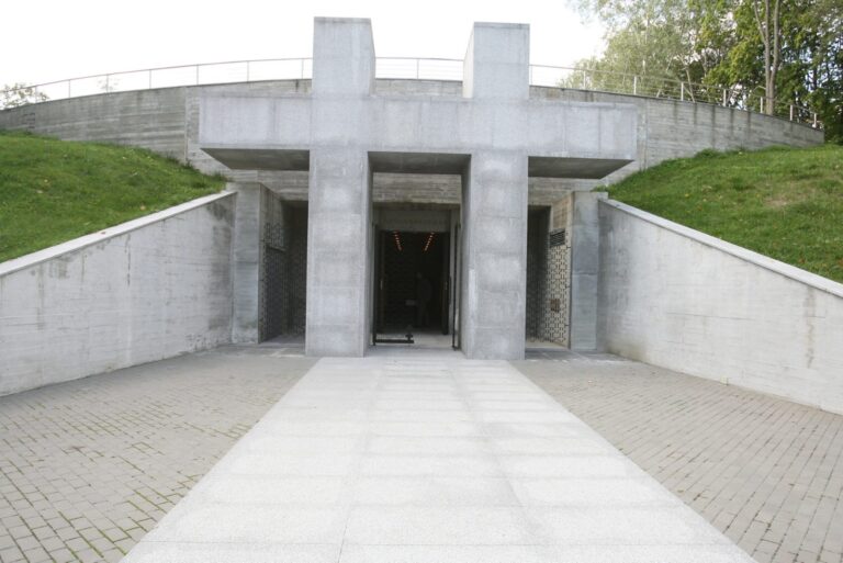 Vilniuje, Tuskulėnuose, atnaujinama sovietų režimo aukų palaikų paieška