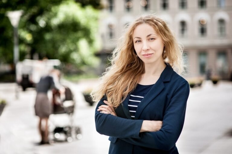 Kristina Zamarytė-Sakavičienė. (Ne)laisvas ir (ne)informuotas sutikimas skiepytis nuo COVID-19