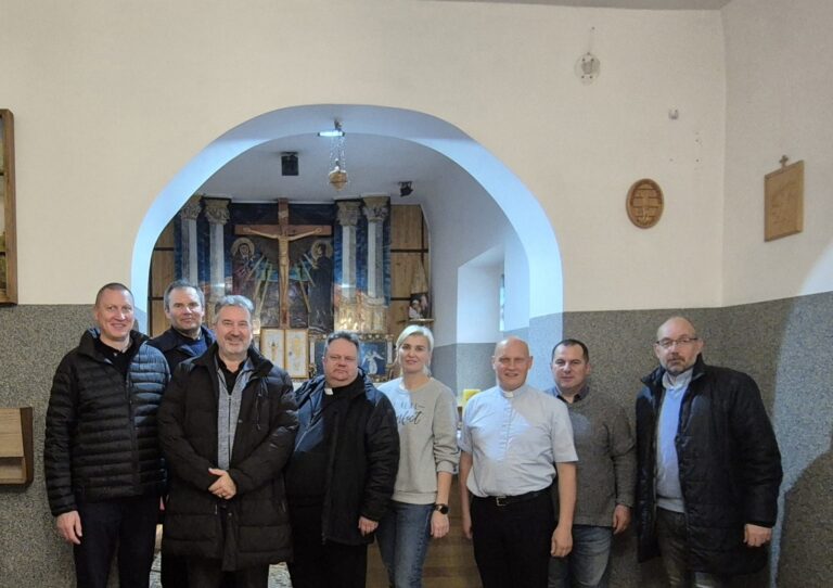 Lietuvos kalėjimų kapelionai vyko į vieną didžiausių Lenkijos kalėjimų