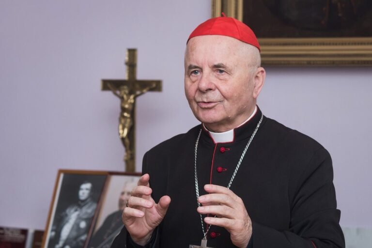 Paviešinti iki šiol niekur neskelbti kardinolo Sigito Tamkevičiaus dienoraščiai