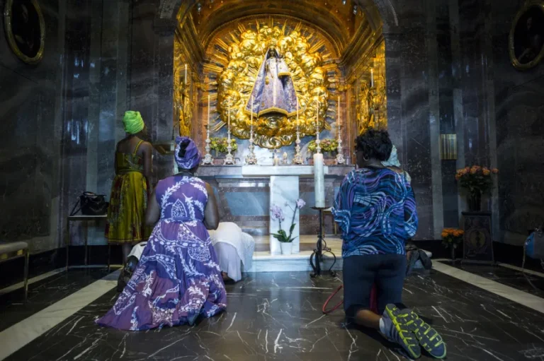 Šveicarijoje iš Afganistano kilęs prieglobsčio prašytojas išniekino Marijos statulą