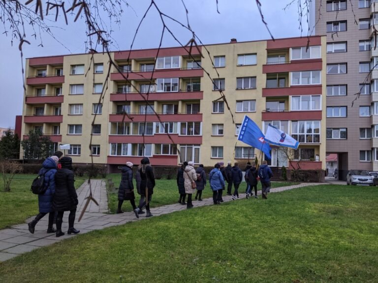 Br. P. Vaineikis advento penktadieniais kviečia jungtis į maldos akciją