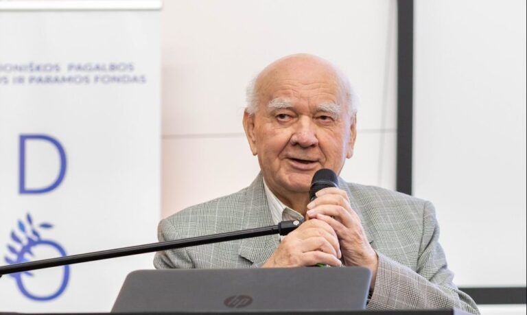 Petro Plumpos autobiografinės knygos pristatymas Vilniuje sulaukė didelio susidomėjimo