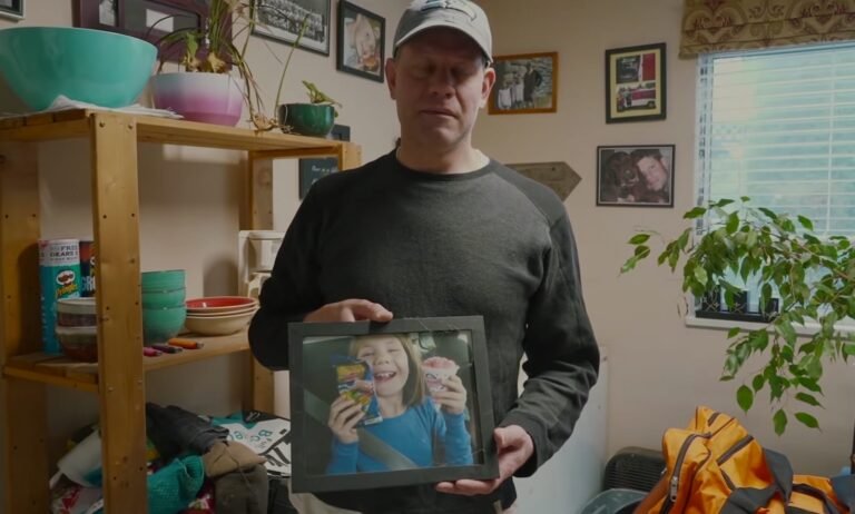 Kanadoje tėvas įkalintas, nes pavadino savo mergaitiškos lyties vaiką „dukra“