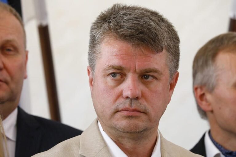 Estija neleis atvykti į šalį beveik visiems Rusijos piliečiams