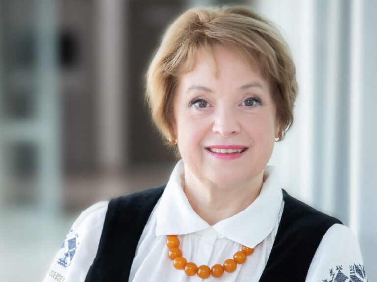 Vilija Aleknaitė-Abramikienė. Geriausia visų problemų prevencija yra darni ir tvirta šeima