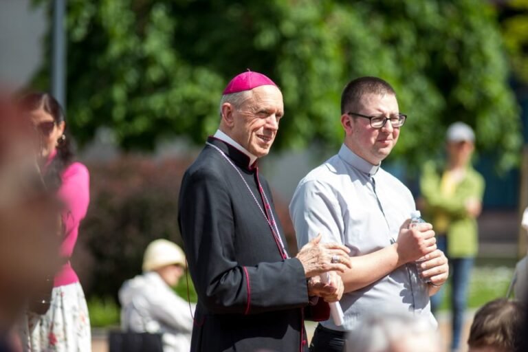 Šiaulių vyskupas Eugenijus Bartulis: prisikėlė Gerasis Ganytojas
