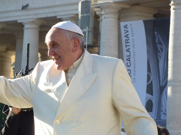 Lapkričio 2 – ąją Popiežius lankysis kapinėse