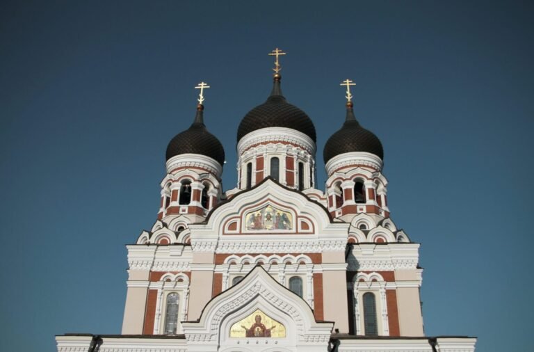Dauguma Estijos gyventojų yra nereligingi, vyraujantis tikėjimas – stačiatikybė