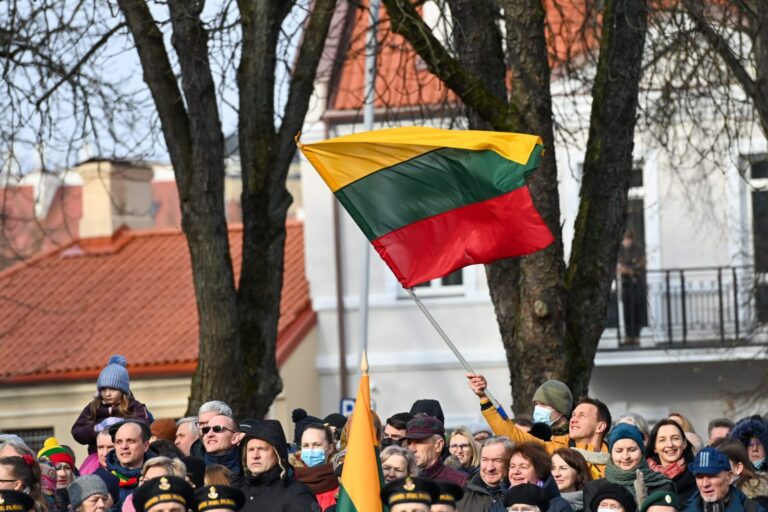 Lietuvos rusų bendruomenės atstovai ragina stiprinti patriotinį ugdymą rusų mokyklose