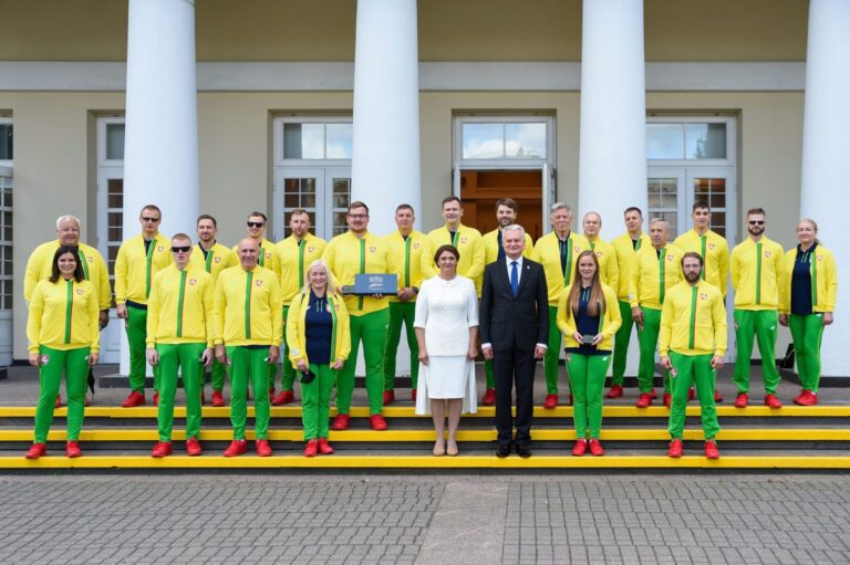 Ministerija siūlo triskart didinti premijas paralimpinių ir kurčiųjų žaidynių prizininkams