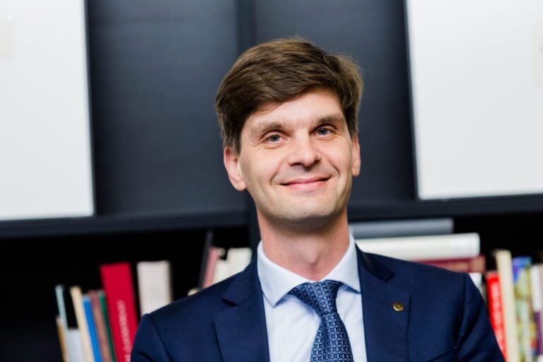 Prof. dr. Ignas Vėgėlė. Paradoksų valstybė