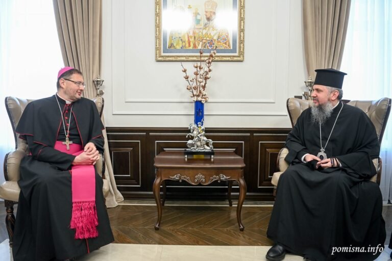 Vatikano pasiuntinys arkivyskupas V. Kulbokas susitiko su Ukrainos ortodoksų vadovu metropolitu Epifanijumi