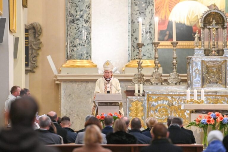 Vilniaus arkivyskupas G. Grušas: be ištikimybės Dievo nurodytam keliui viskas gali sugriūti kaip Babelio bokštas